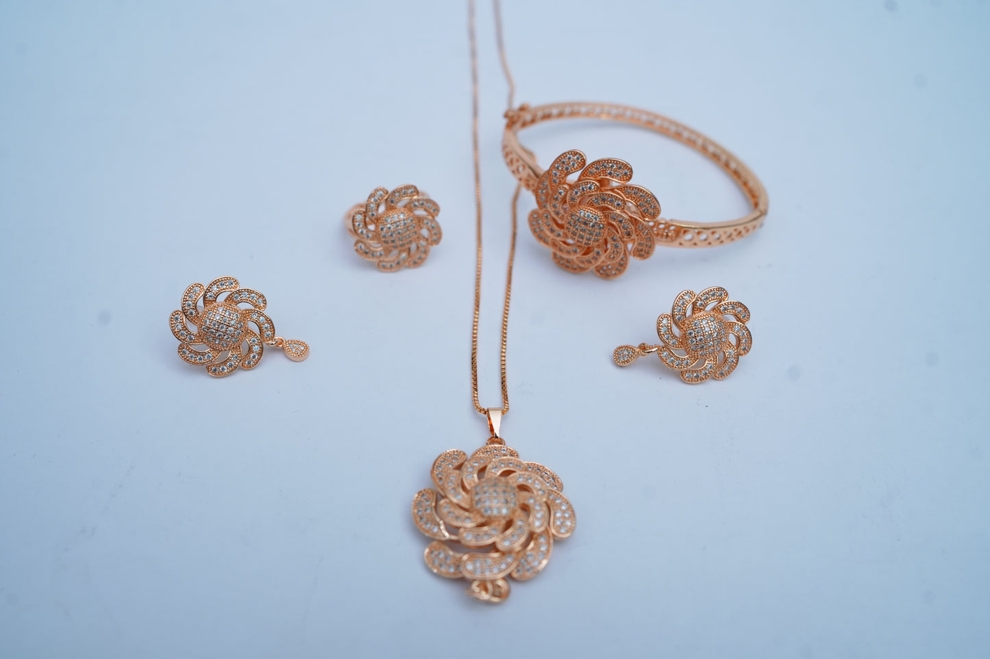 Rose copper combo Set plated with gold and zircons (Necklace, Earring Set, Ring, Bracelet)